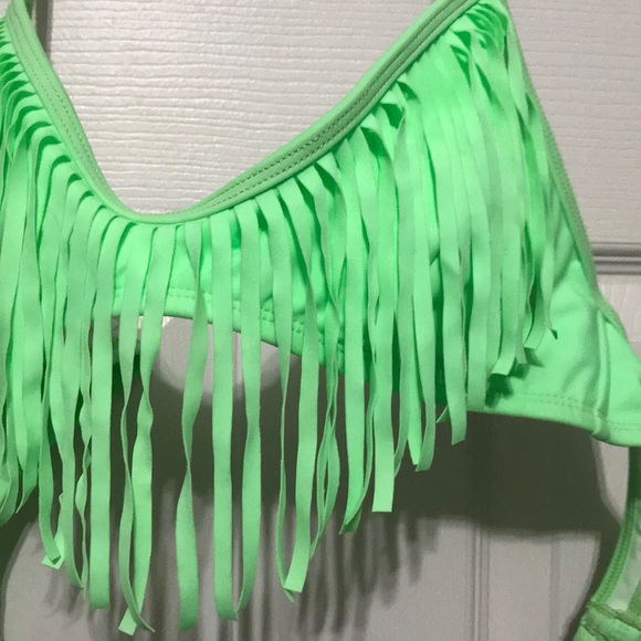 ✨MINT FRINGE BIKINI TOP✨ - Picture 3 of 3